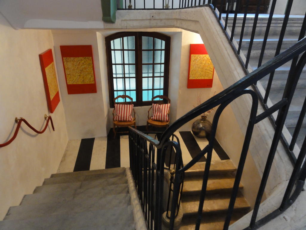 Hotel Cote Cour Chambres D'Hotes Бур-Сент-Андеоль Екстер'єр фото